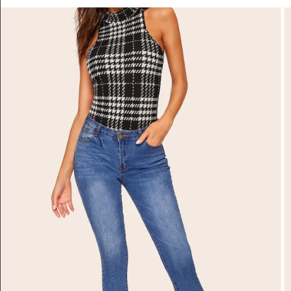 Black and White Bodysuit - Picture 4 of 7